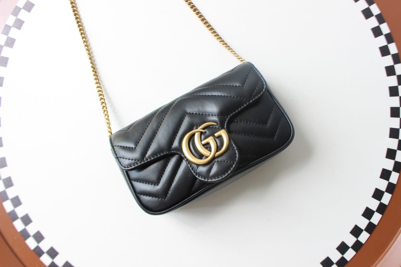 GUCCI GG Marmont Super Mini Shoulder Bag - Black Leather