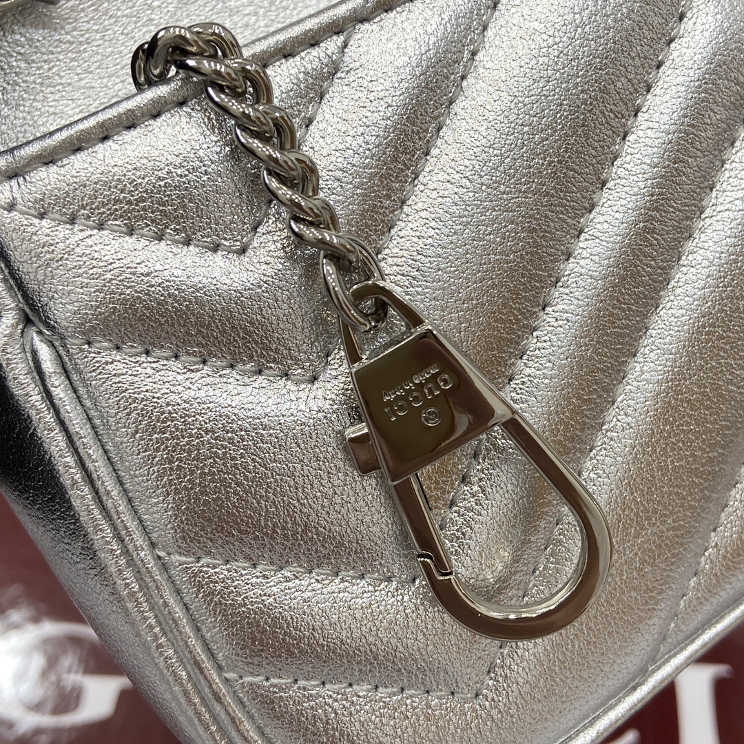 GUCCI GG Marmont Super Mini Shoulder Bag - Silver Leather