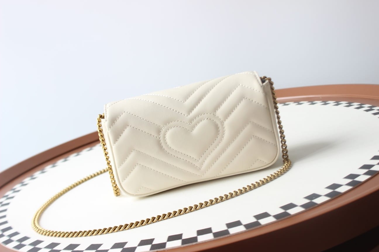 GUCCI GG Marmont Super Mini Shoulder Bag - White Leather