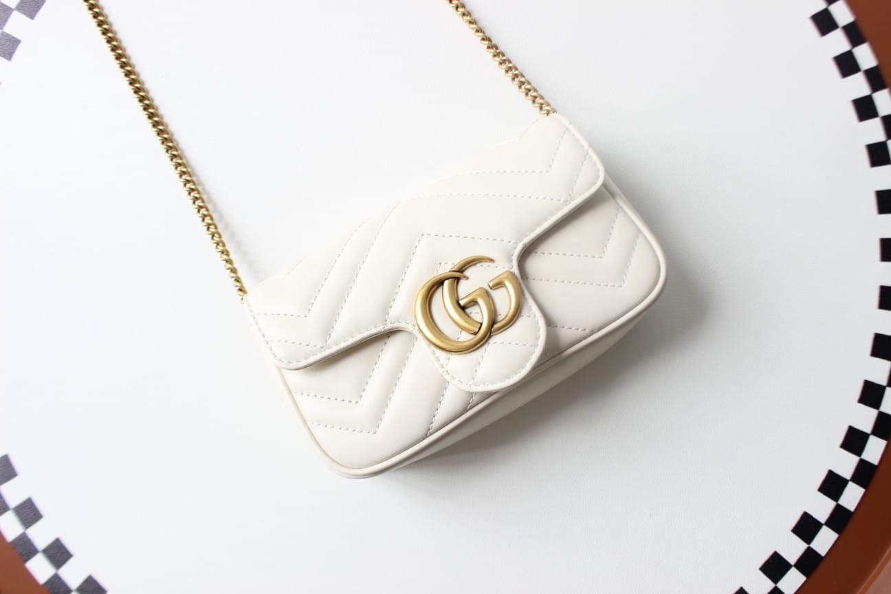 GUCCI GG Marmont Super Mini Shoulder Bag - White Leather