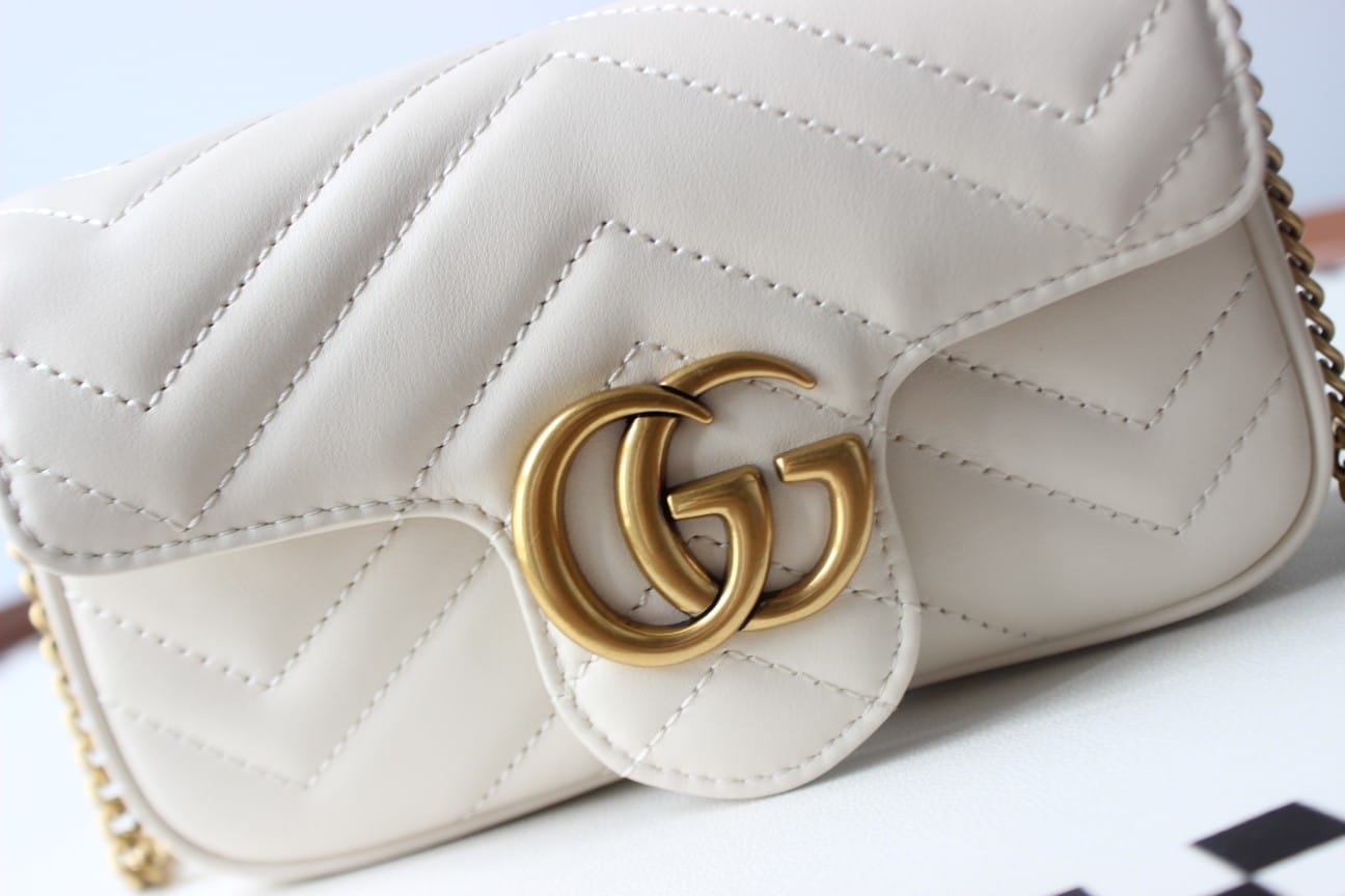 GUCCI GG Marmont Super Mini Shoulder Bag - White Leather