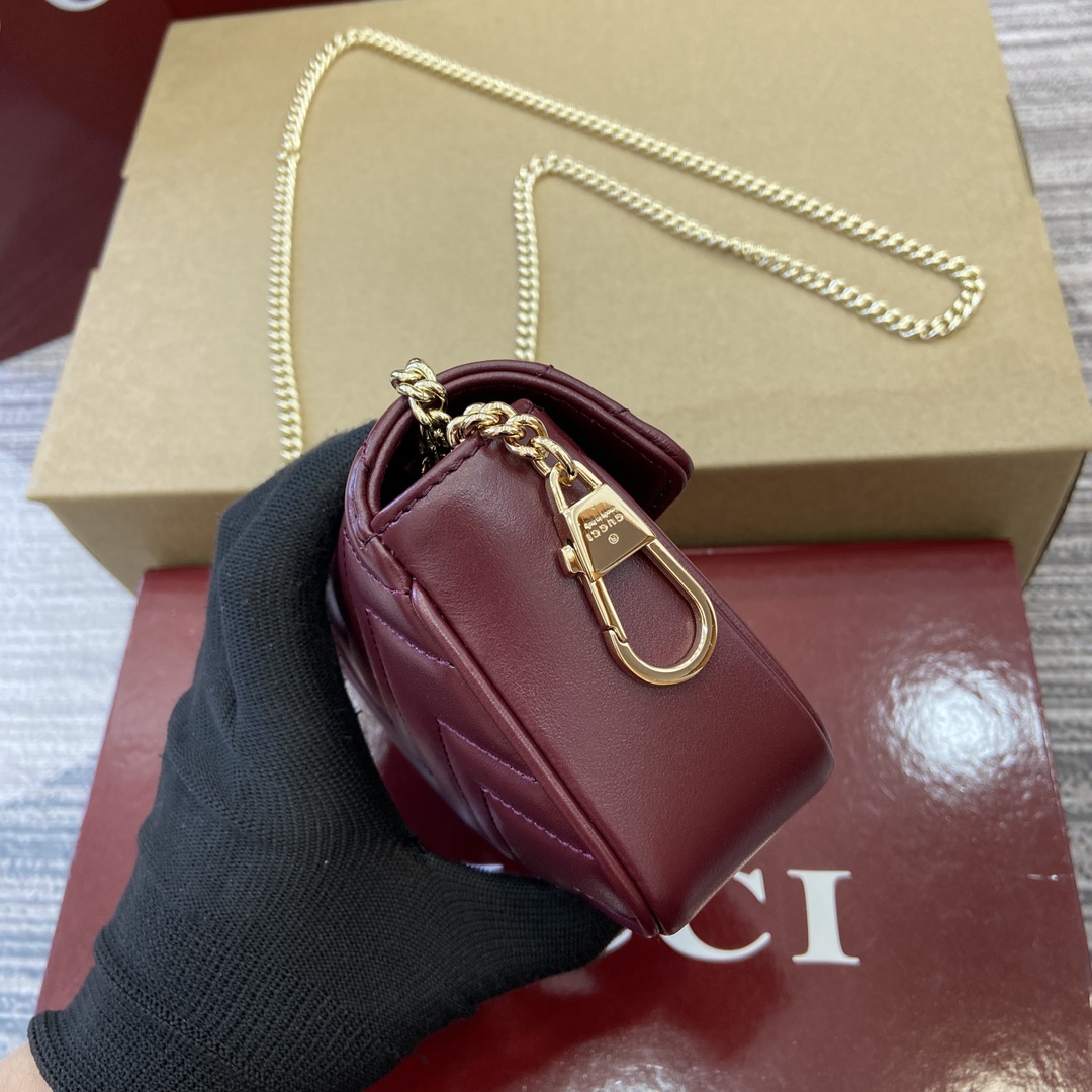 GUCCI GG Marmont Super Mini Shoulder Bag - Red Leather