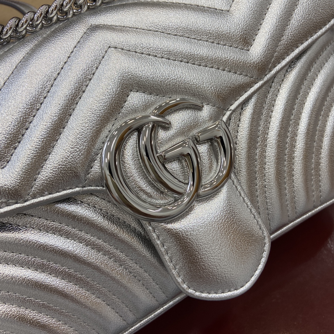 GUCCI GG Marmont Small Shoulder Bag - Silver Leather