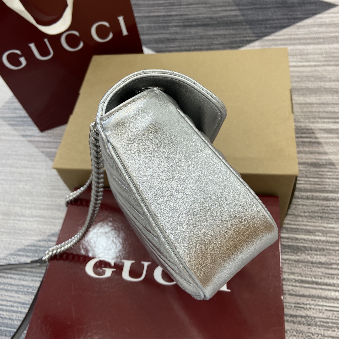 GUCCI GG Marmont Small Shoulder Bag - Silver Leather