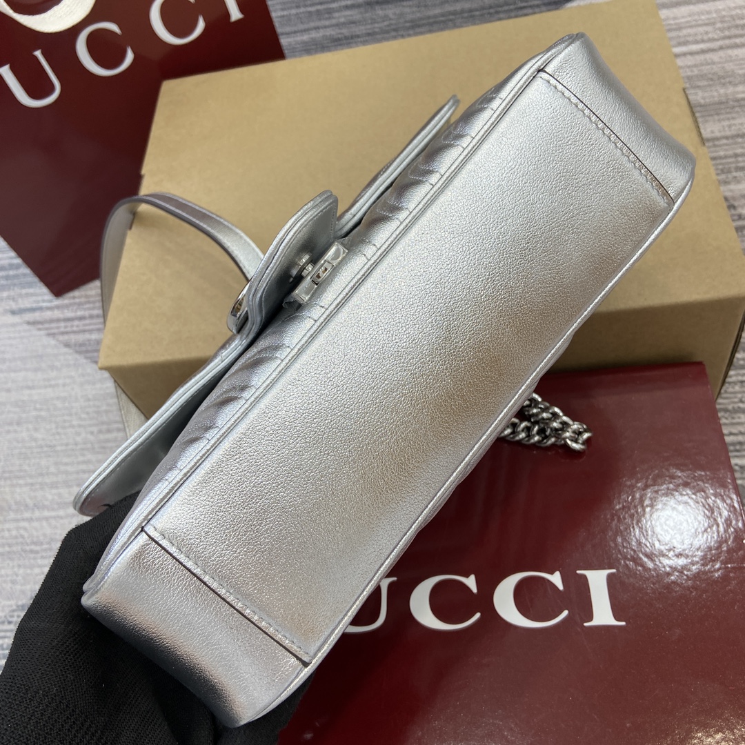 GUCCI GG Marmont Small Shoulder Bag - Silver Leather