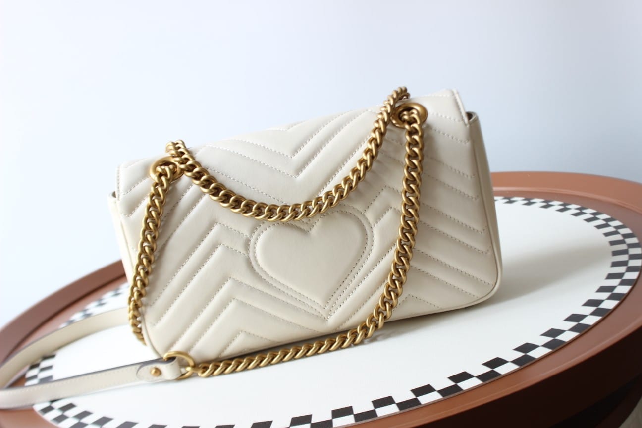 GUCCI GG Marmont Small Shoulder Bag - White Leather