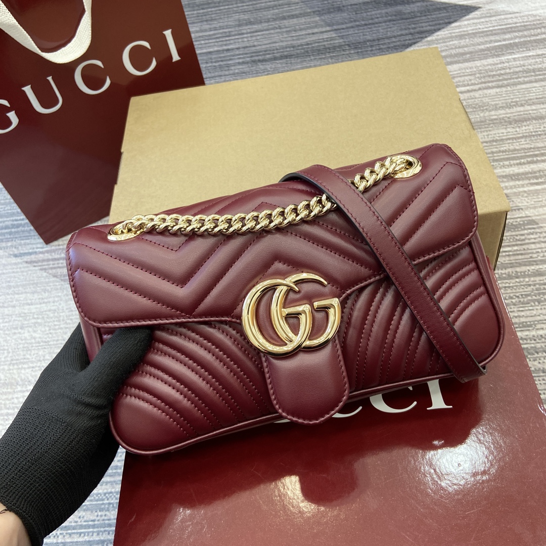 GUCCI GG Marmont Small Shoulder Bag - Red Leather