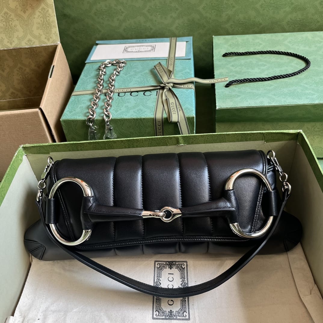 GUCCI Horsebit Chain Medium Shoulder Bag - Black Leather