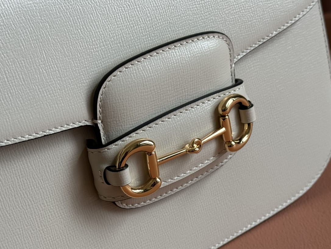 GUCCI Horsebit 1955 Small Shoulder Bag - White Leather