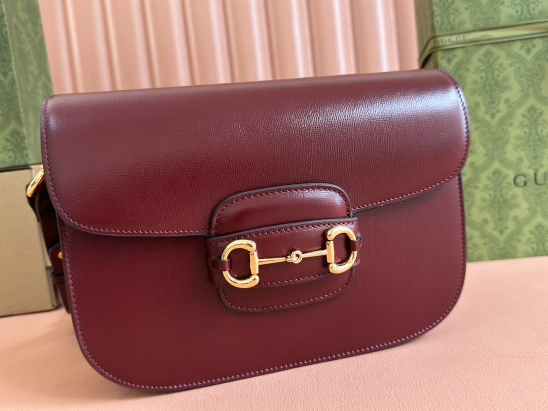 GUCCI Horsebit 1955 Small Shoulder Bag - Red Leather