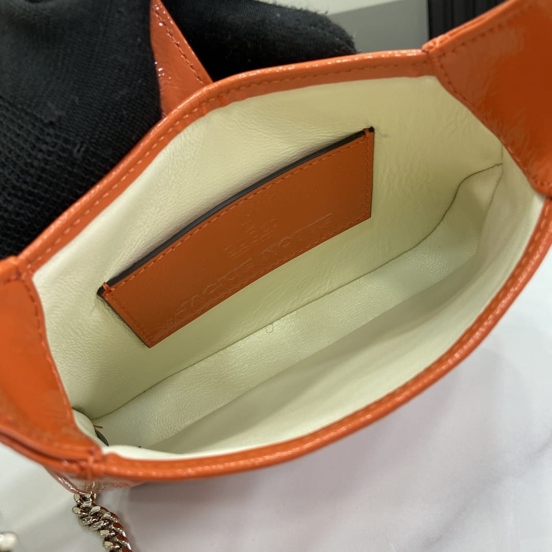 GUCCI Jackie Notte Mini Shoulder Bag in Patent Leather - Orange