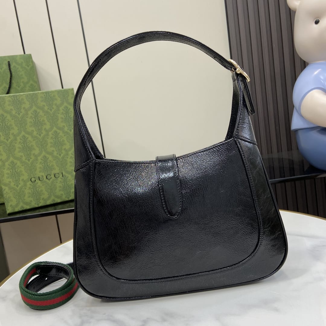 GUCCI Jackie Small Shoulder Bag in Patent Leather - Black