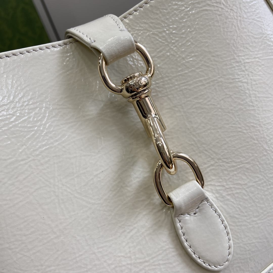 GUCCI Jackie Small Shoulder Bag in Patent Leather - Ivory