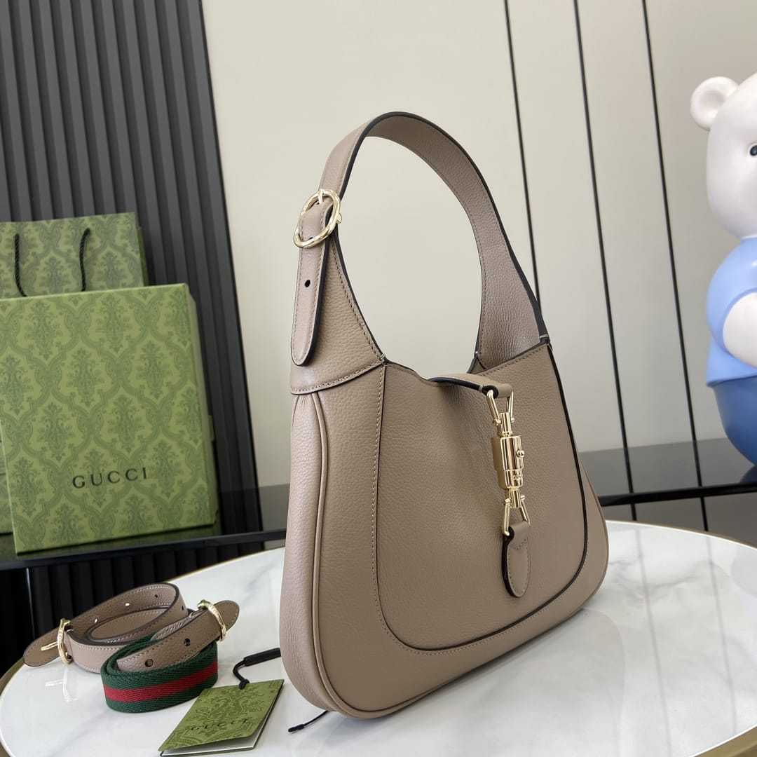 GUCCI Jackie 1961 Small Shoulder Bag in Grain Leather - Taupe