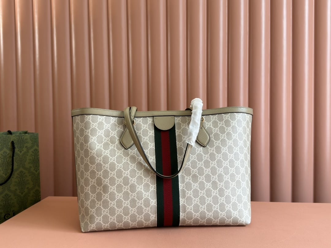 GUCCI Ophidia Medium Tote Bag - Beige and White GG Supreme