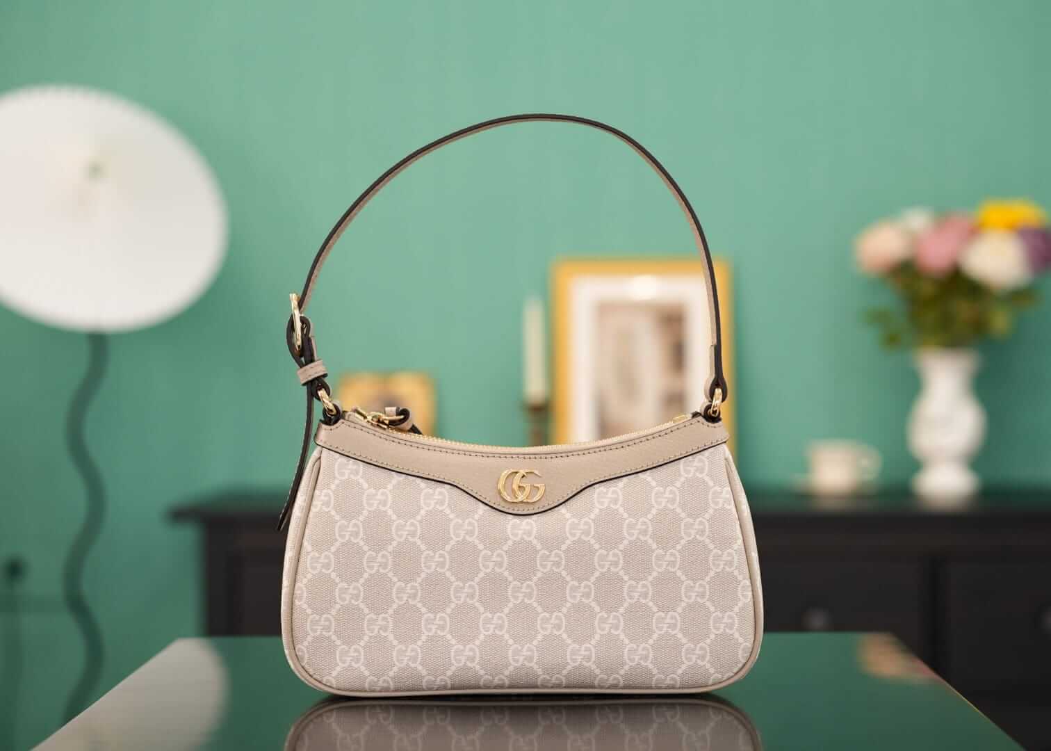 GUCCI Ophidia Small Shoulder Handbag - Beige and White GG Supreme