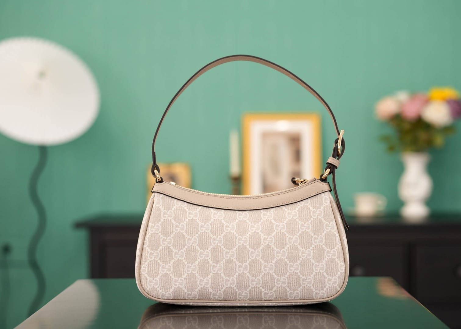 GUCCI Ophidia Small Shoulder Handbag - Beige and White GG Supreme