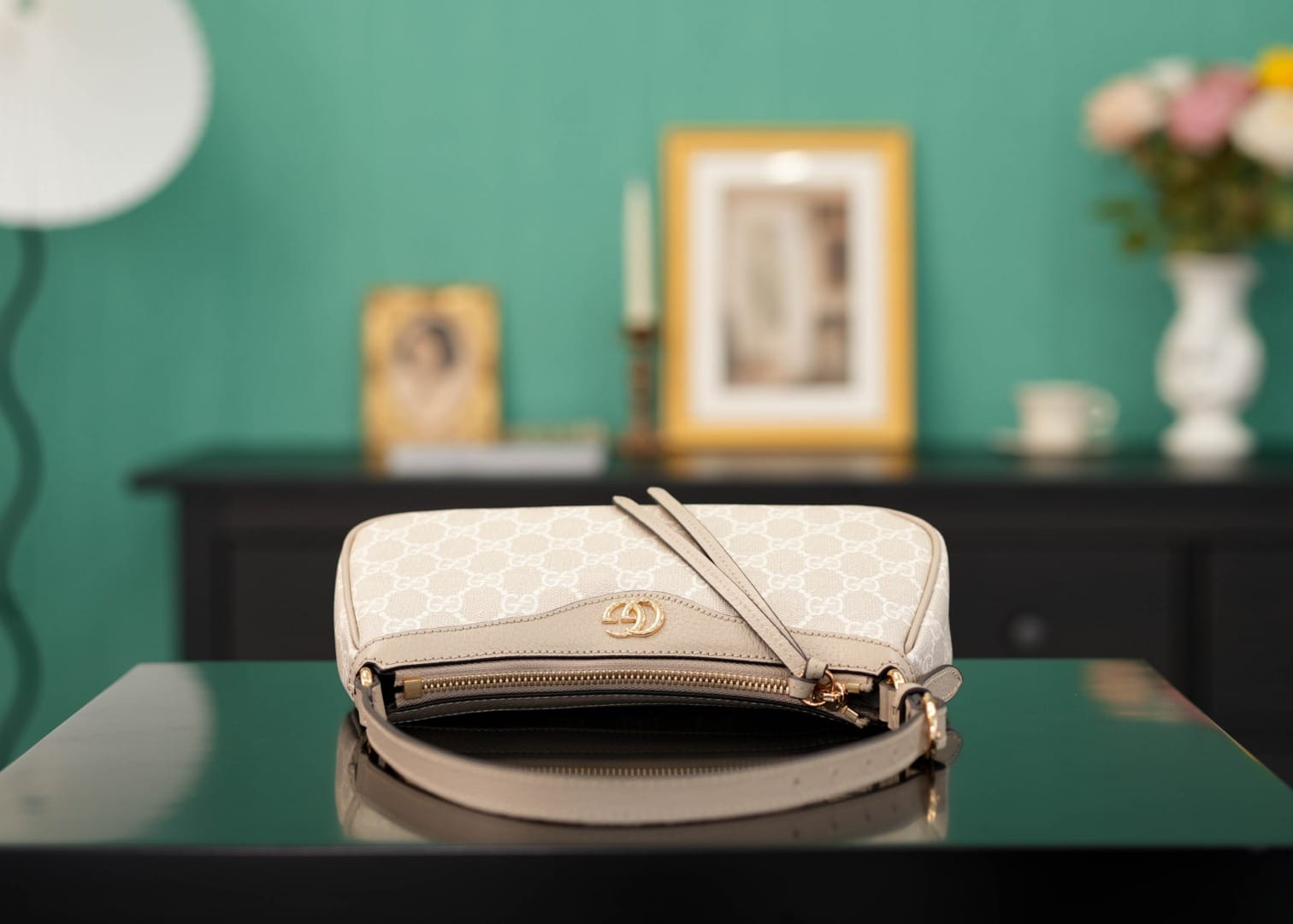 GUCCI Ophidia Small Shoulder Handbag - Beige and White GG Supreme