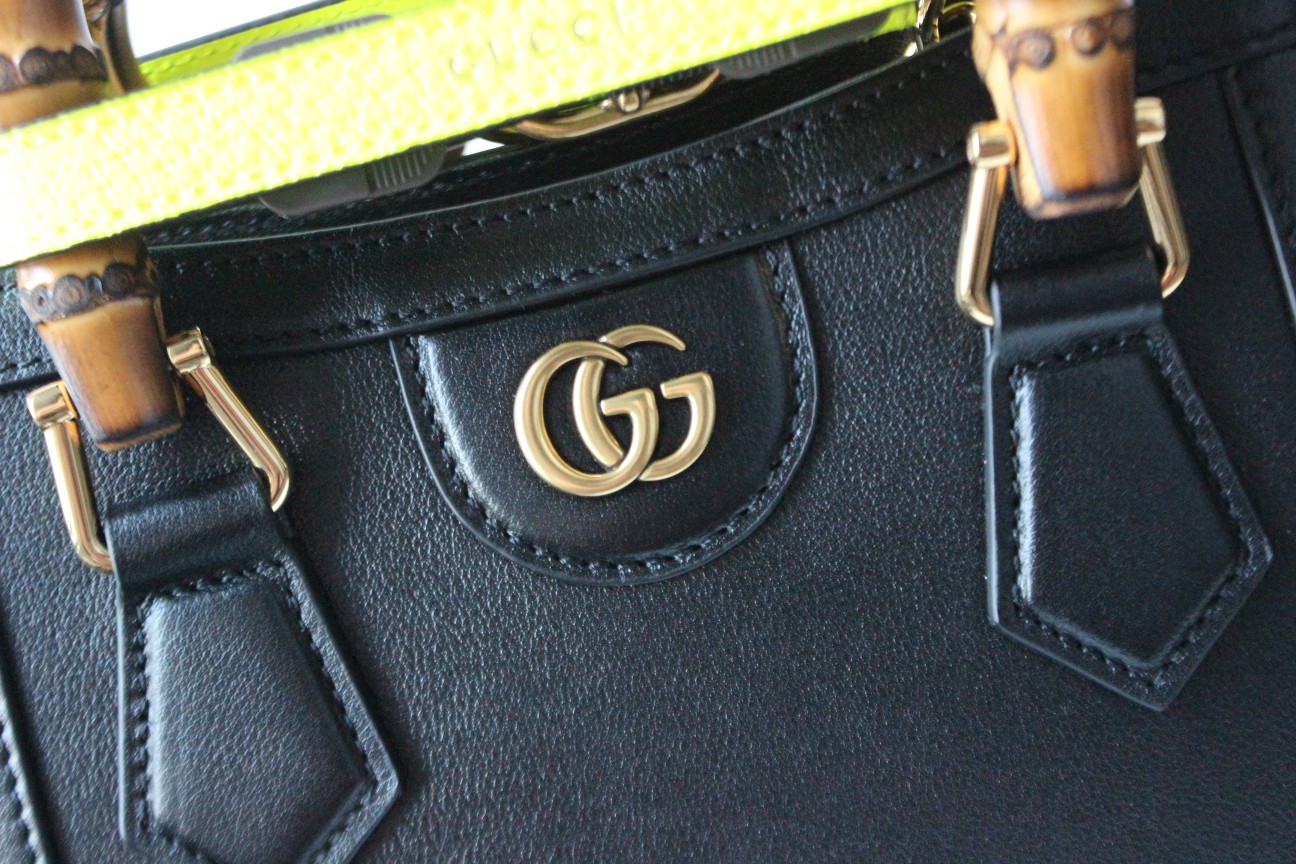 GUCCI Diana Mini Tote Bag - Black Leather