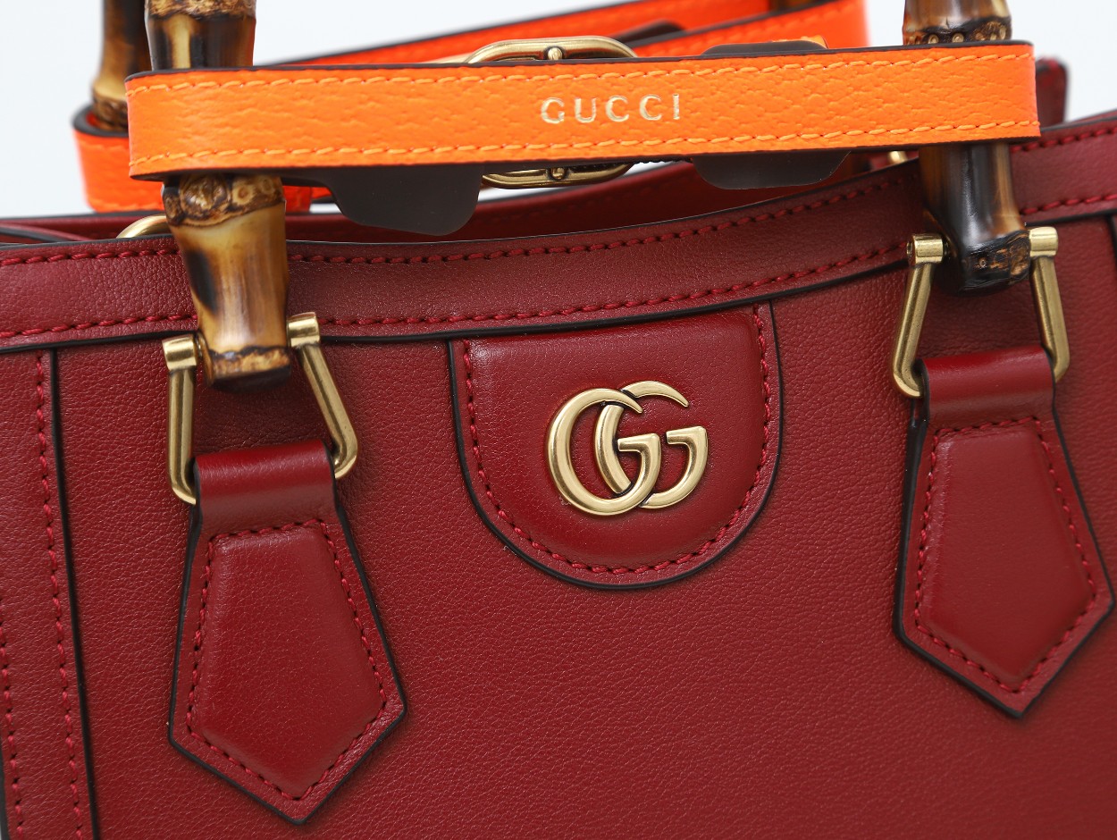 GUCCI Diana Mini Tote Bag - Red Leather