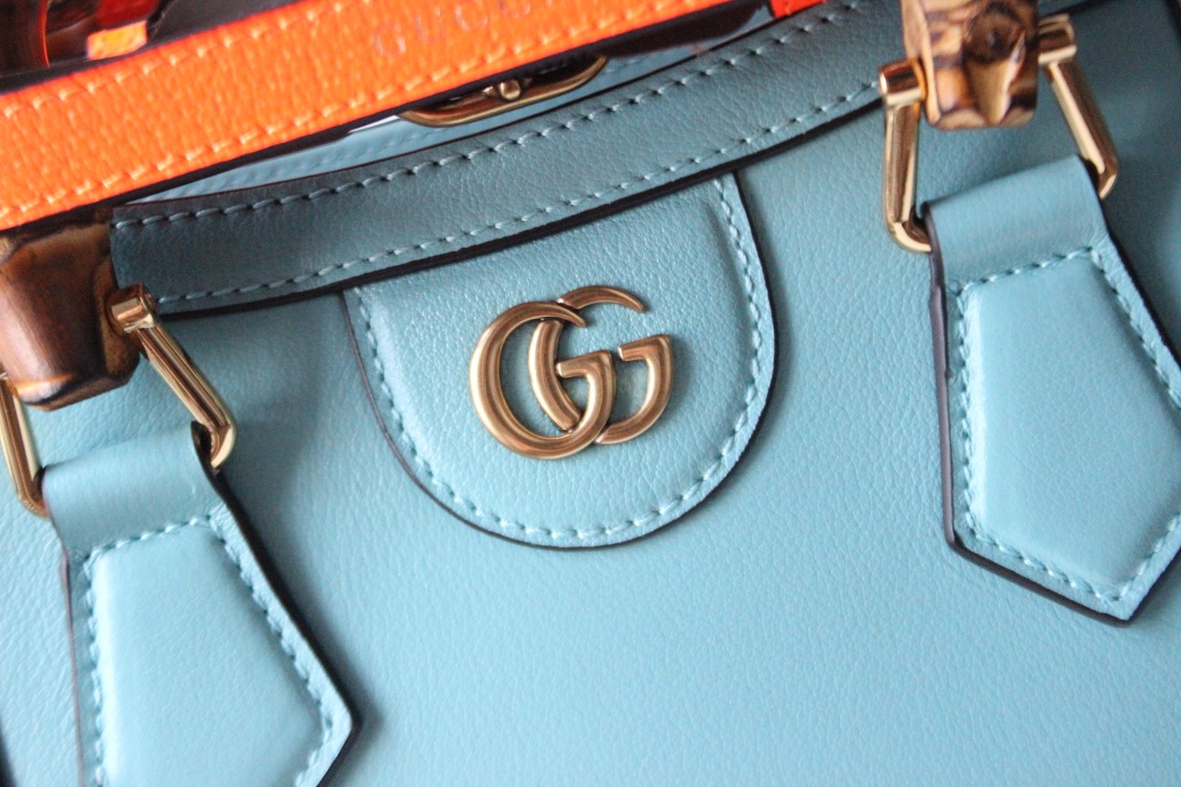 GUCCI Diana Mini Tote Bag - Blue Leather