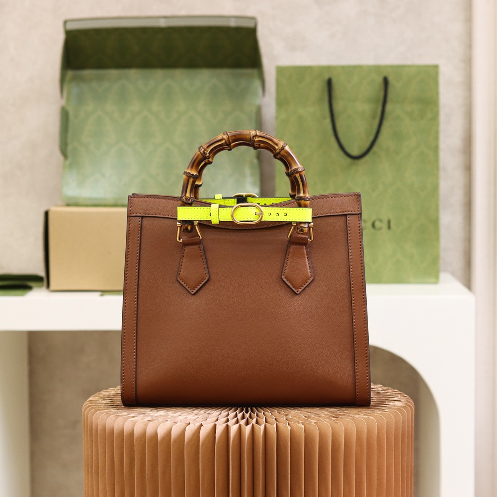 GUCCI Diana Small Tote Bag - Brown Leather