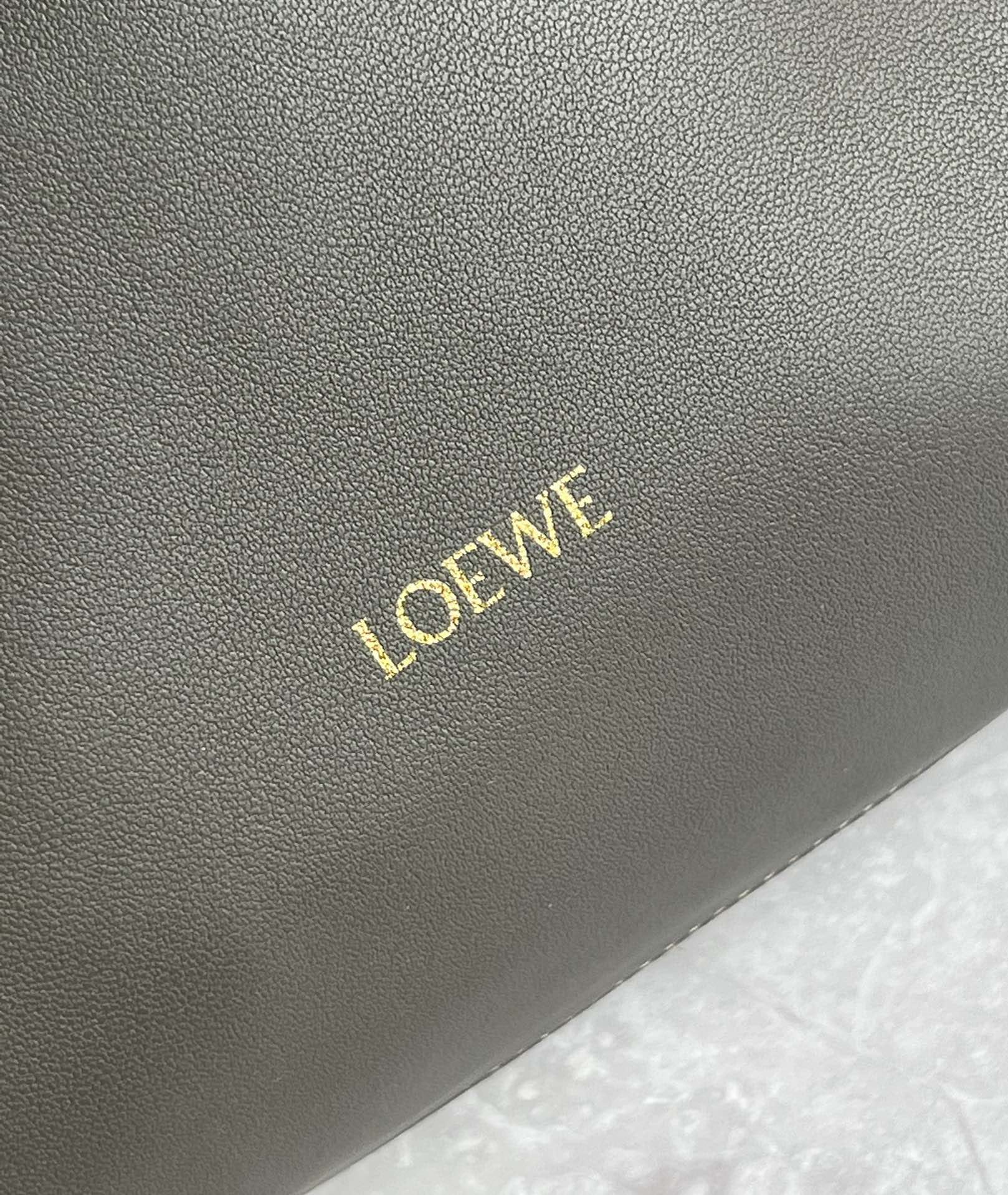 LOEWE Medium Flamenco Purse Bag In Mellow Nappa Lambskin - Dark Khaki Green