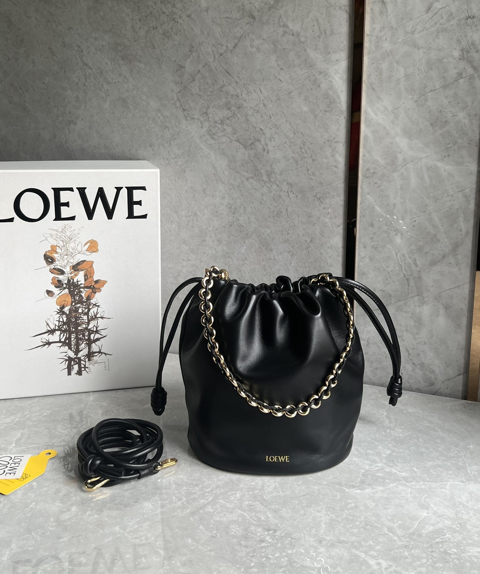 LOEWE Flamenco Purse Bucket In Mellow Nappa Lambskin - Black