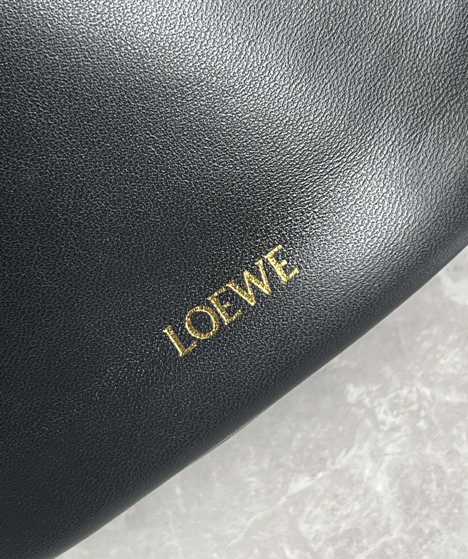 LOEWE Flamenco Purse Bucket In Mellow Nappa Lambskin - Black