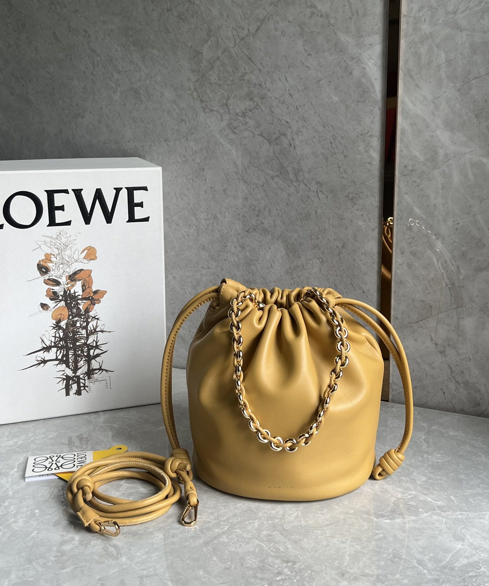 LOEWE Flamenco Purse Bucket In Mellow Nappa Lambskin - Sahara