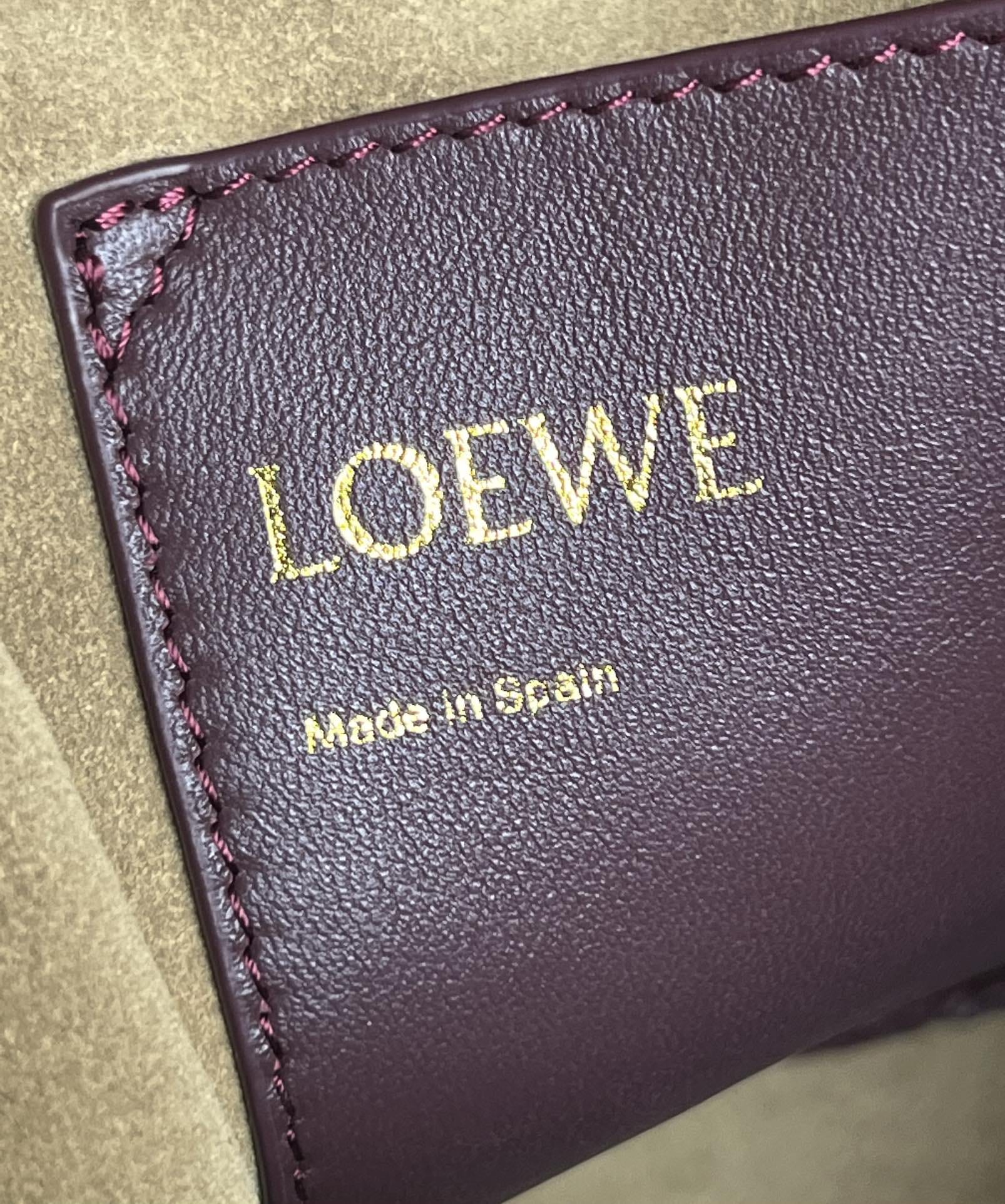 LOEWE Flamenco Purse Bucket In Mellow Nappa Lambskin - Dark Burgundy