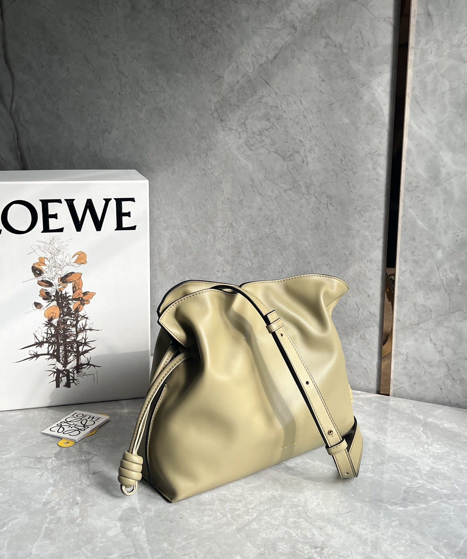 LOEWE Medium Flamenco Clutch Bag In Nappa Calfskin - Clay Green