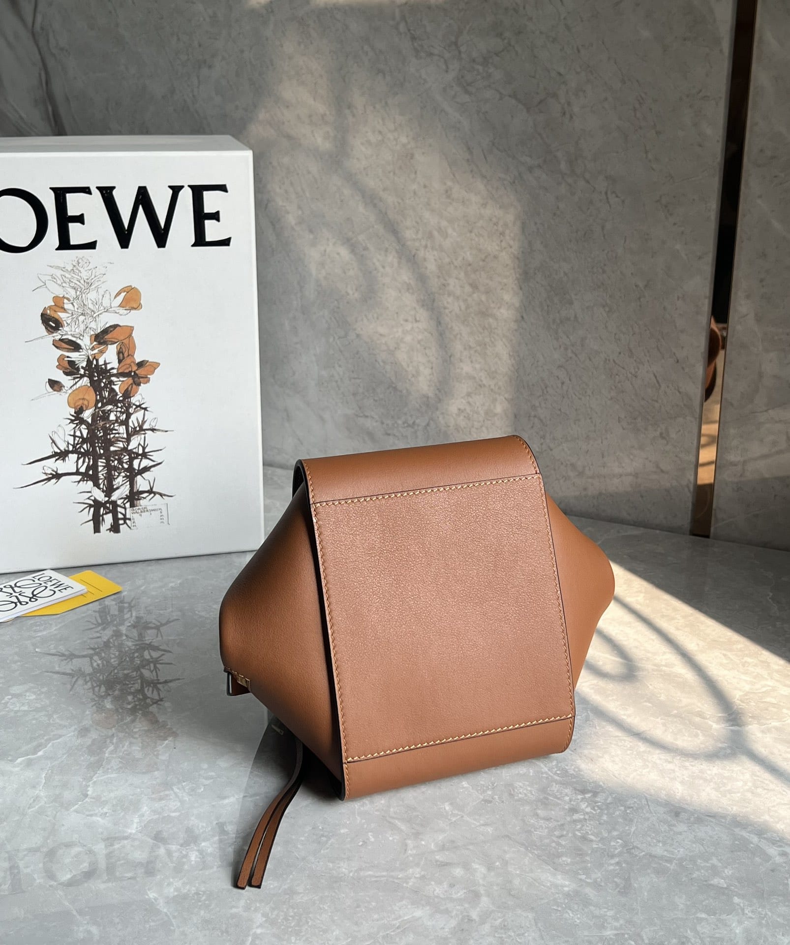 LOEWE Compact Hammock Bag In Classic Calfskin - Tan