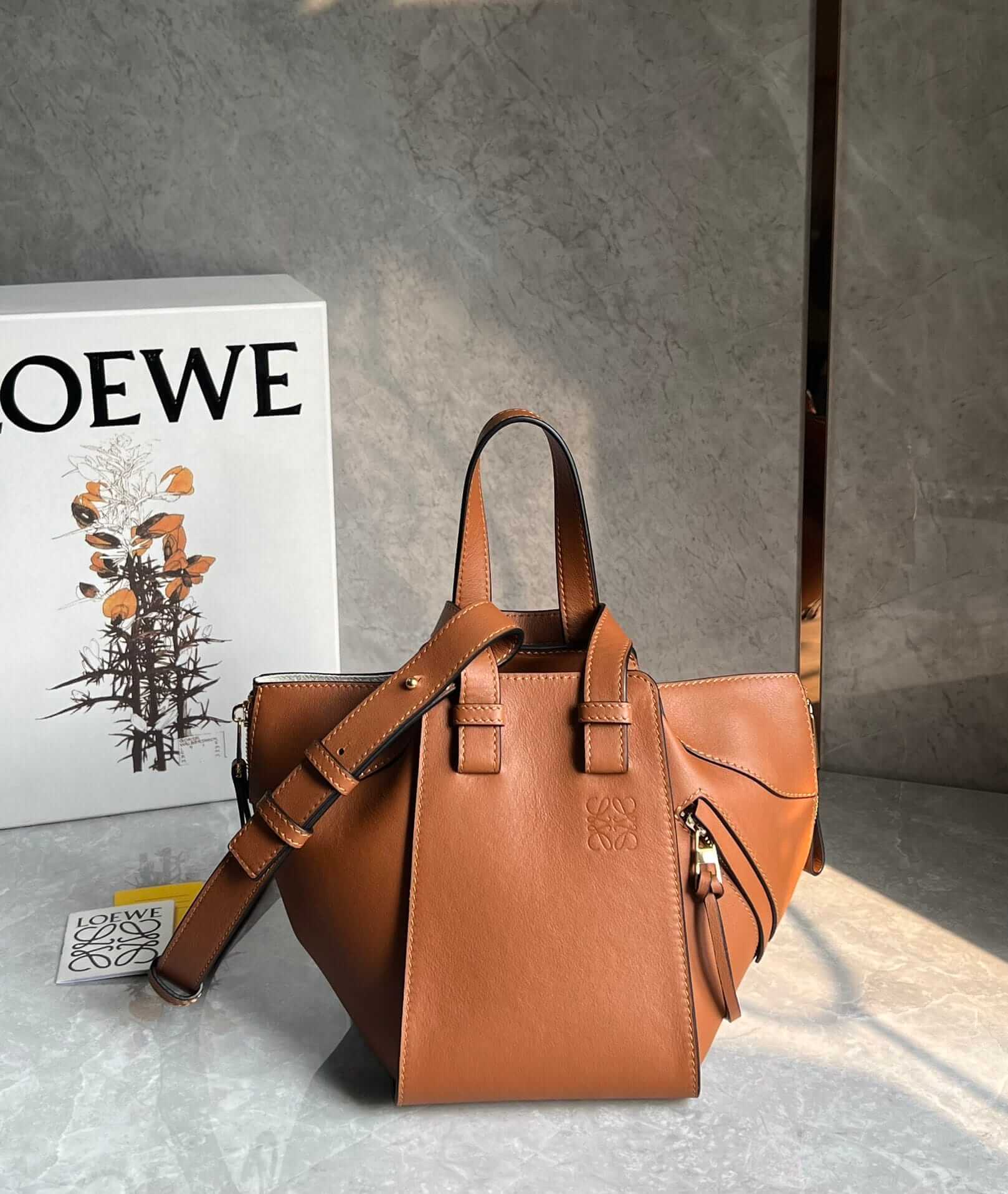 LOEWE Compact Hammock Bag In Classic Calfskin - Tan