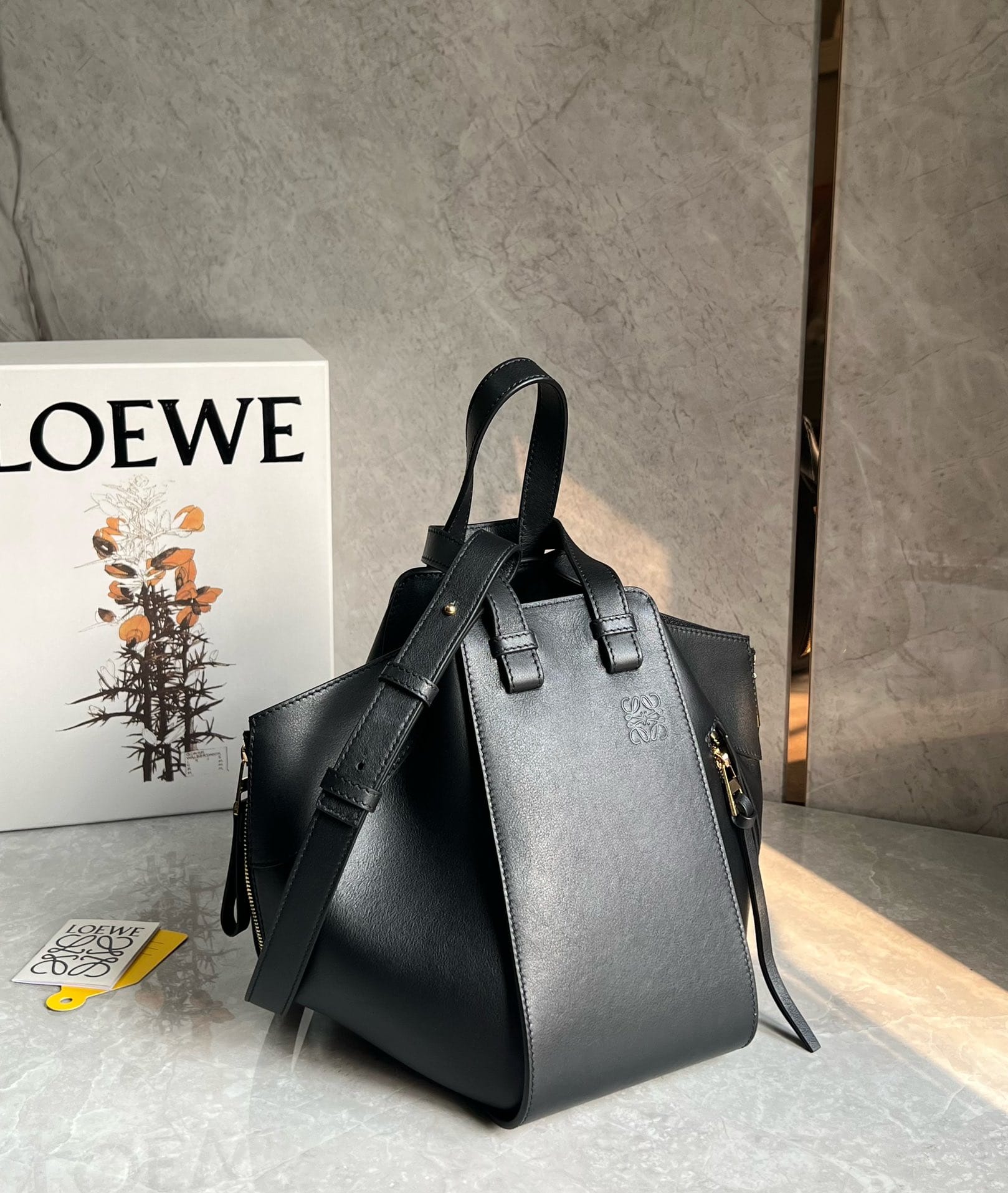 LOEWE Small Hammock Bag In Classic Calfskin - Black