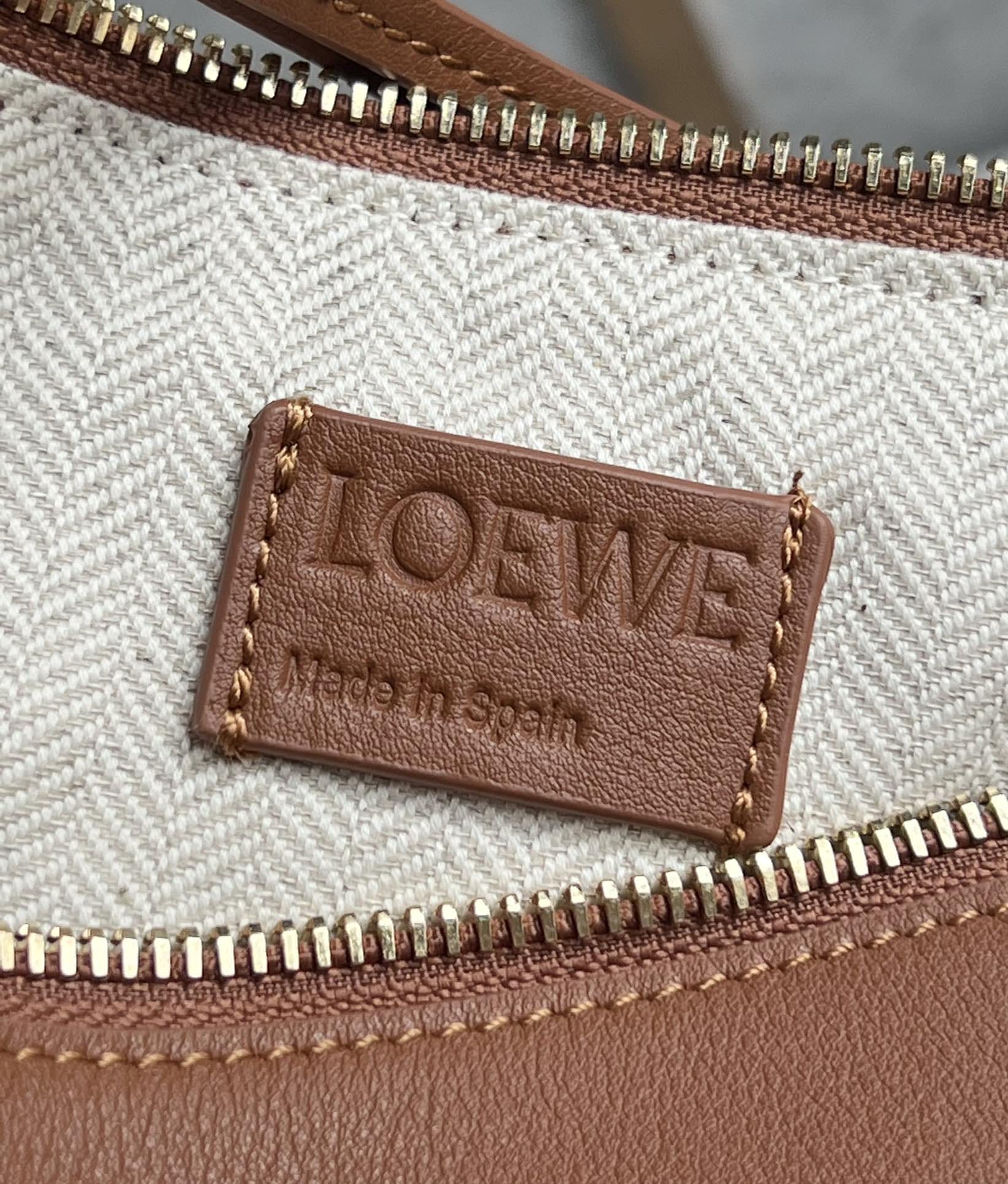 LOEWE Mini Hammock Hobo Bag In Classic Calfskin - Tan