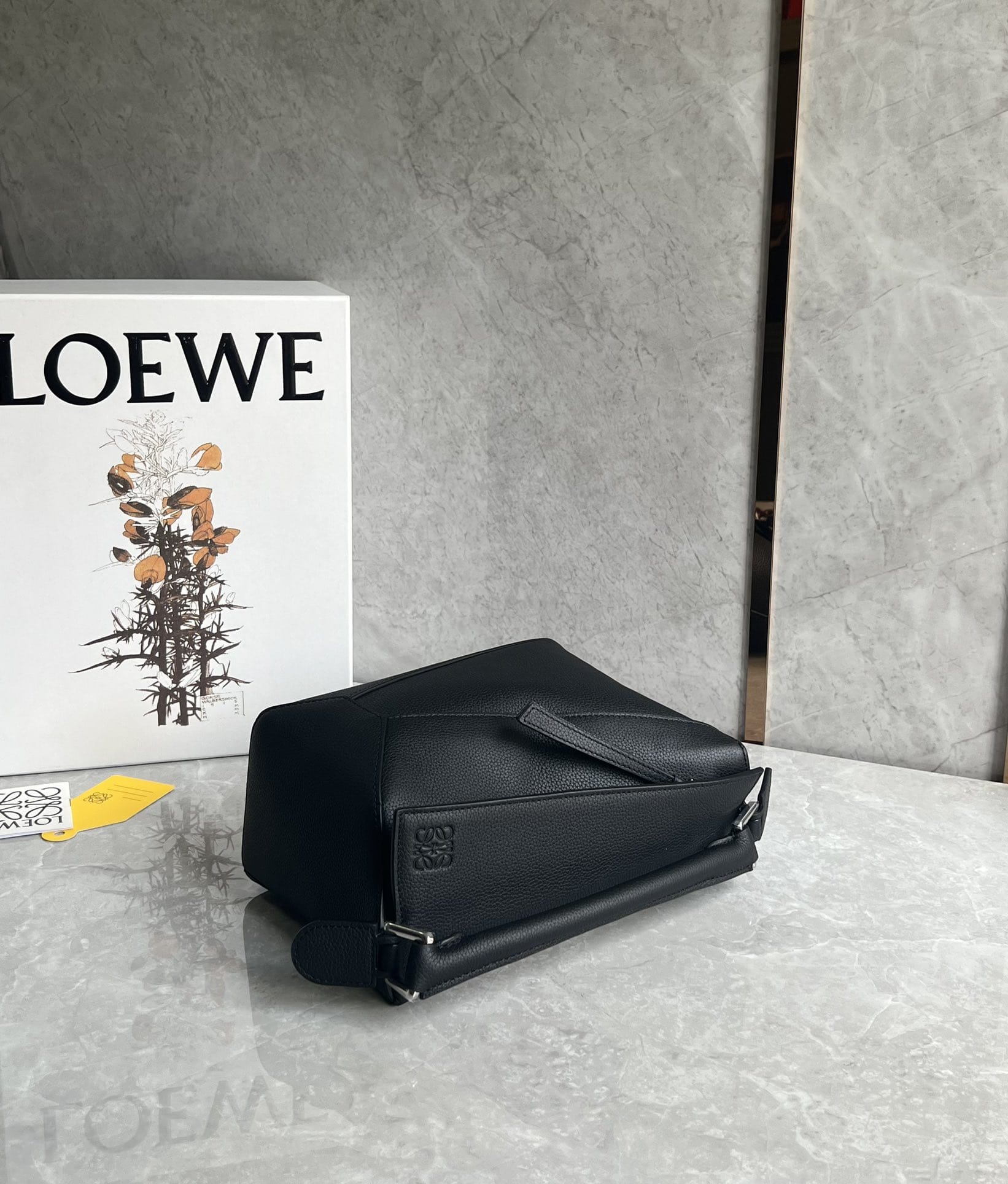 LOEWE Small Puzzle Bag In  Calfskin - Black