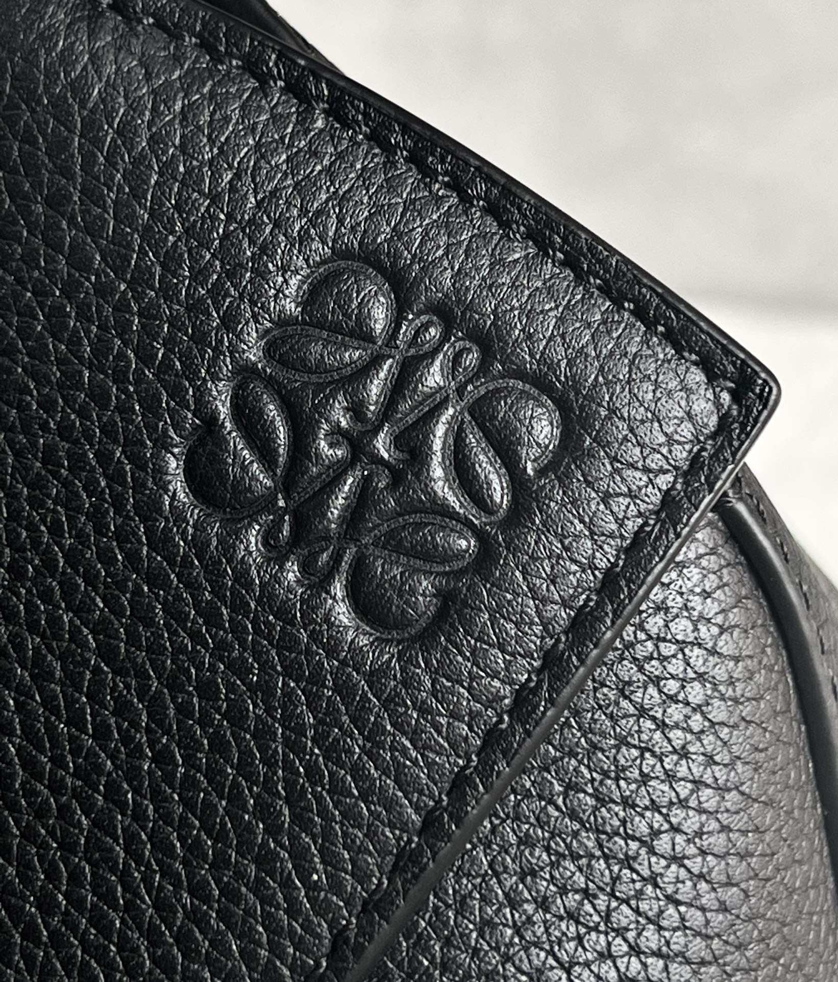 LOEWE Small Puzzle Bag In  Calfskin - Black