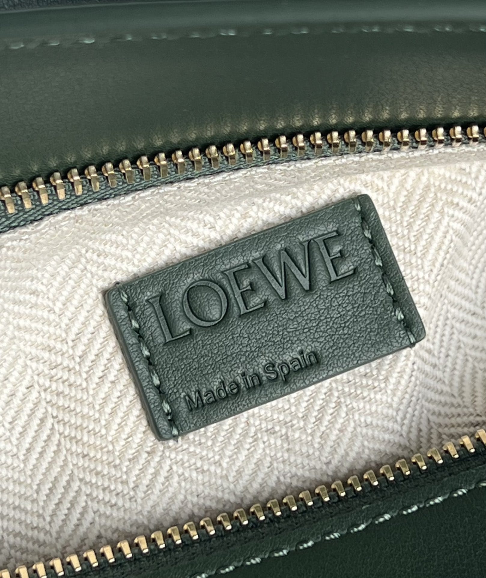 LOEWE Small Puzzle Bag In  Calfskin - Bottle Green