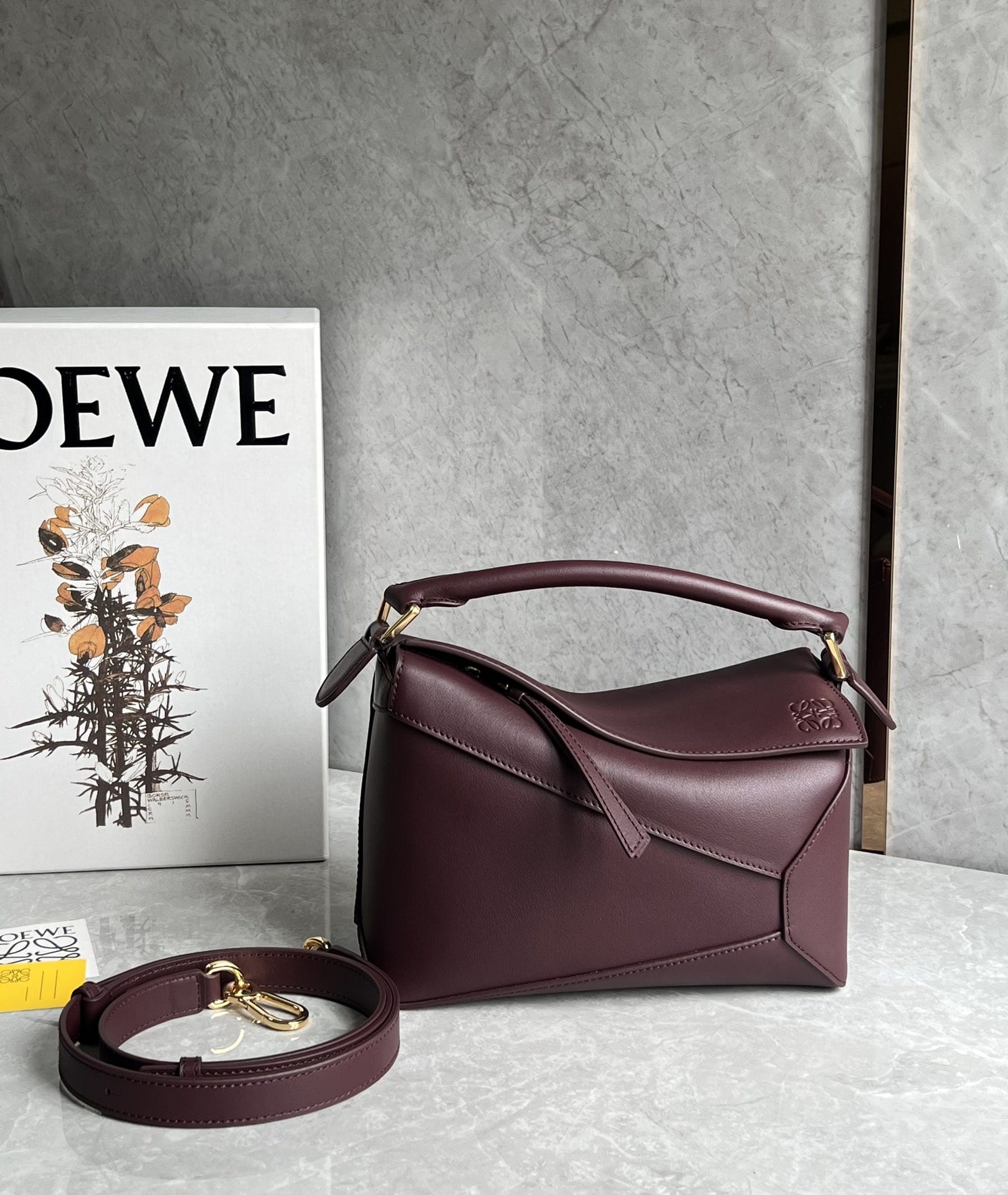 LOEWE Small Puzzle Bag In  Calfskin - Dark Burgundy