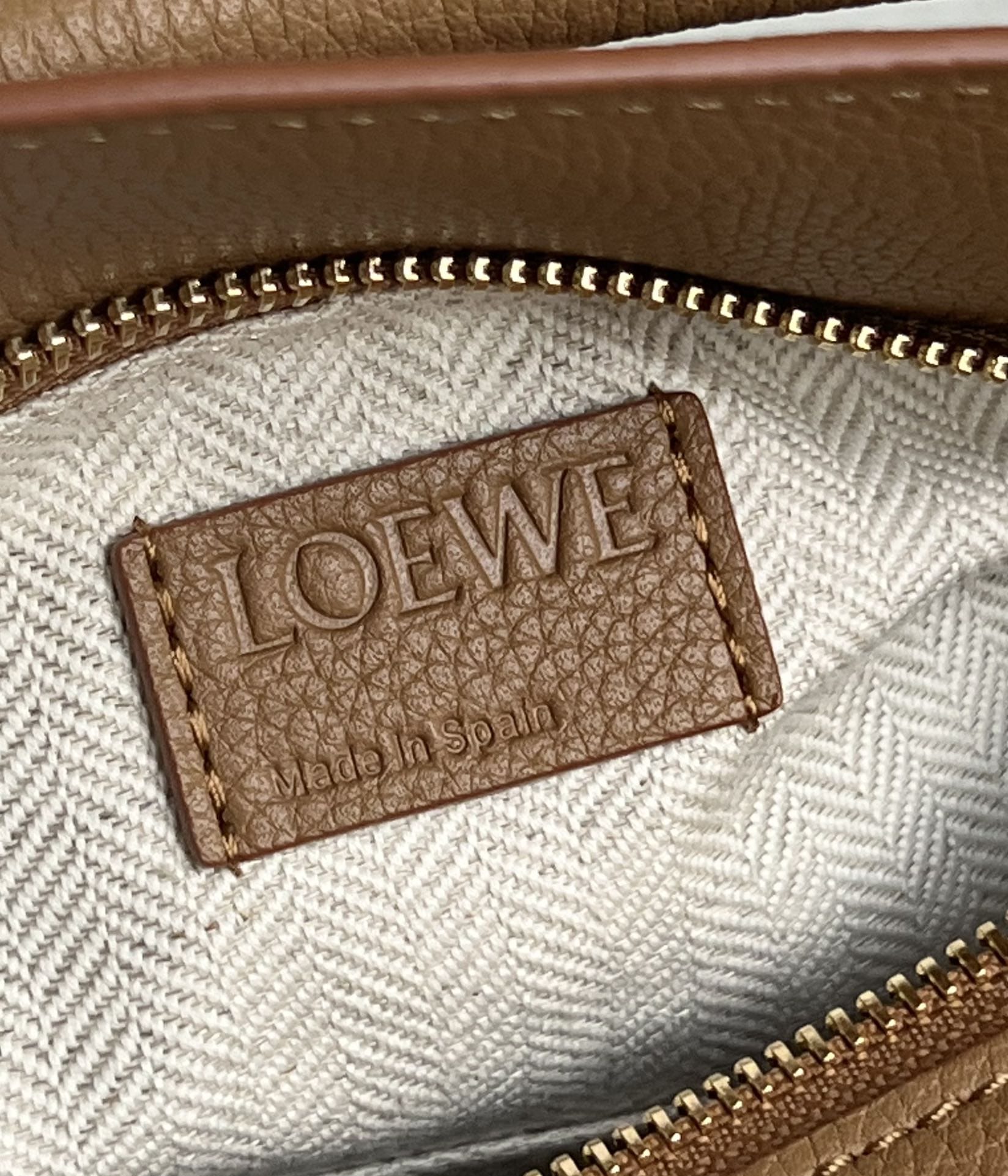 LOEWE Small Puzzle Bag In  Calfskin - Toffee