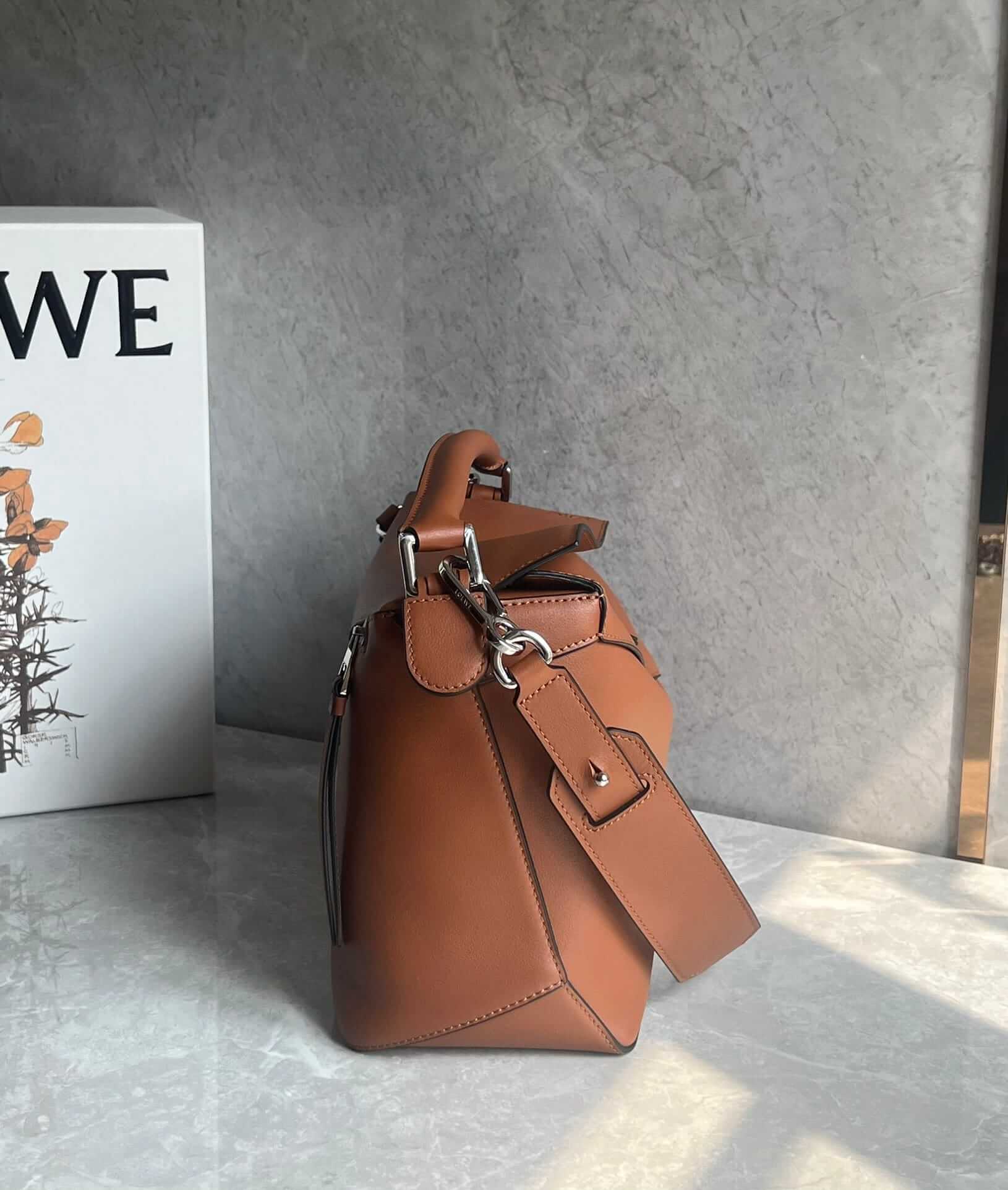 LOEWE Medium Puzzle Bag In  Calfskin - Tan