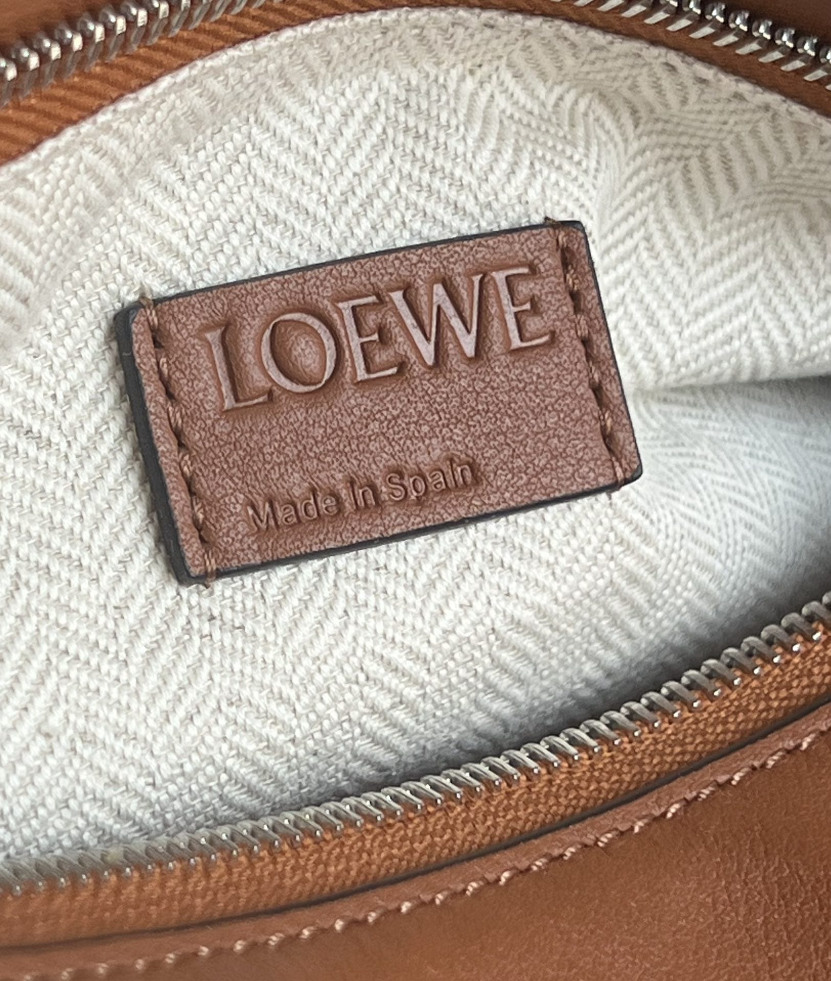 LOEWE Medium Puzzle Bag In  Calfskin - Tan