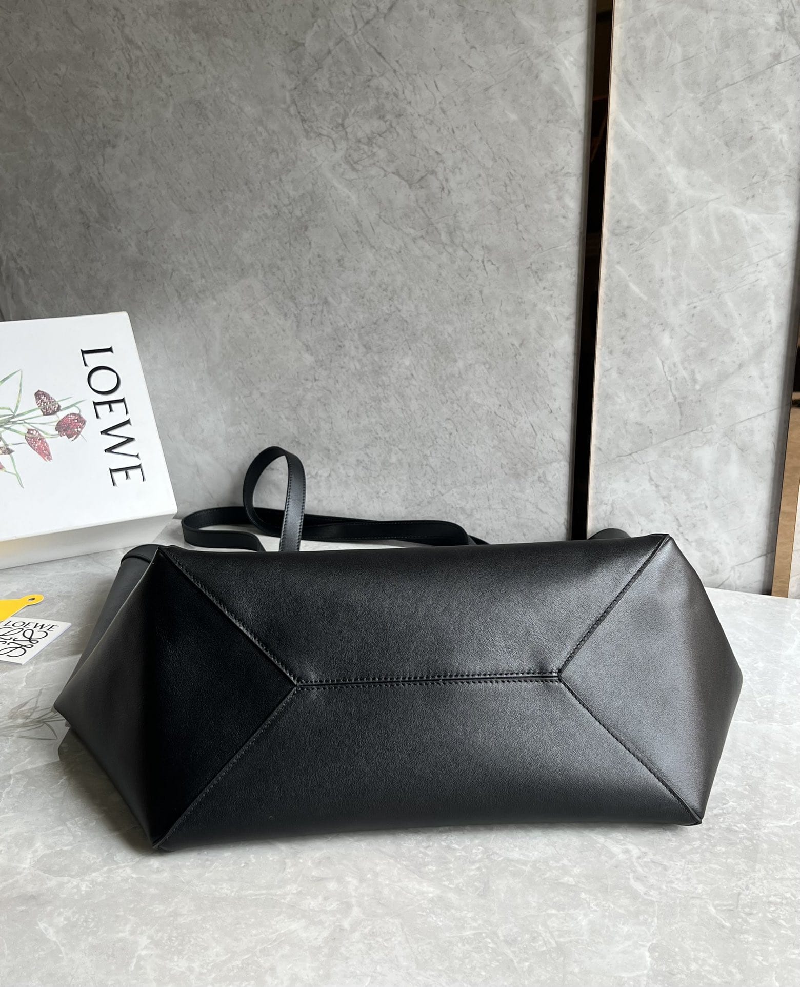 LOEWE XL Puzzle Fold Tote Bag In Calfskin - Black