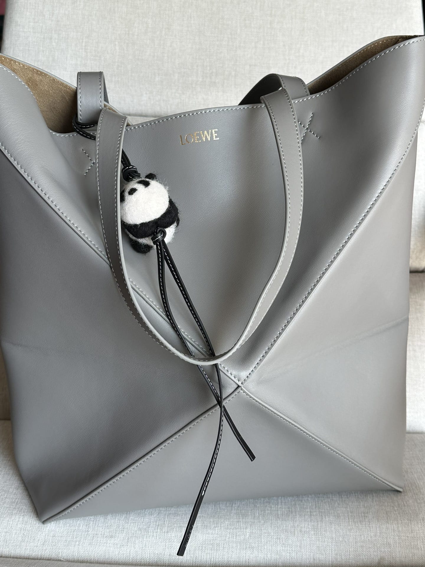 LOEWE XL Puzzle Fold Tote Bag In Calfskin - Pearl Grey