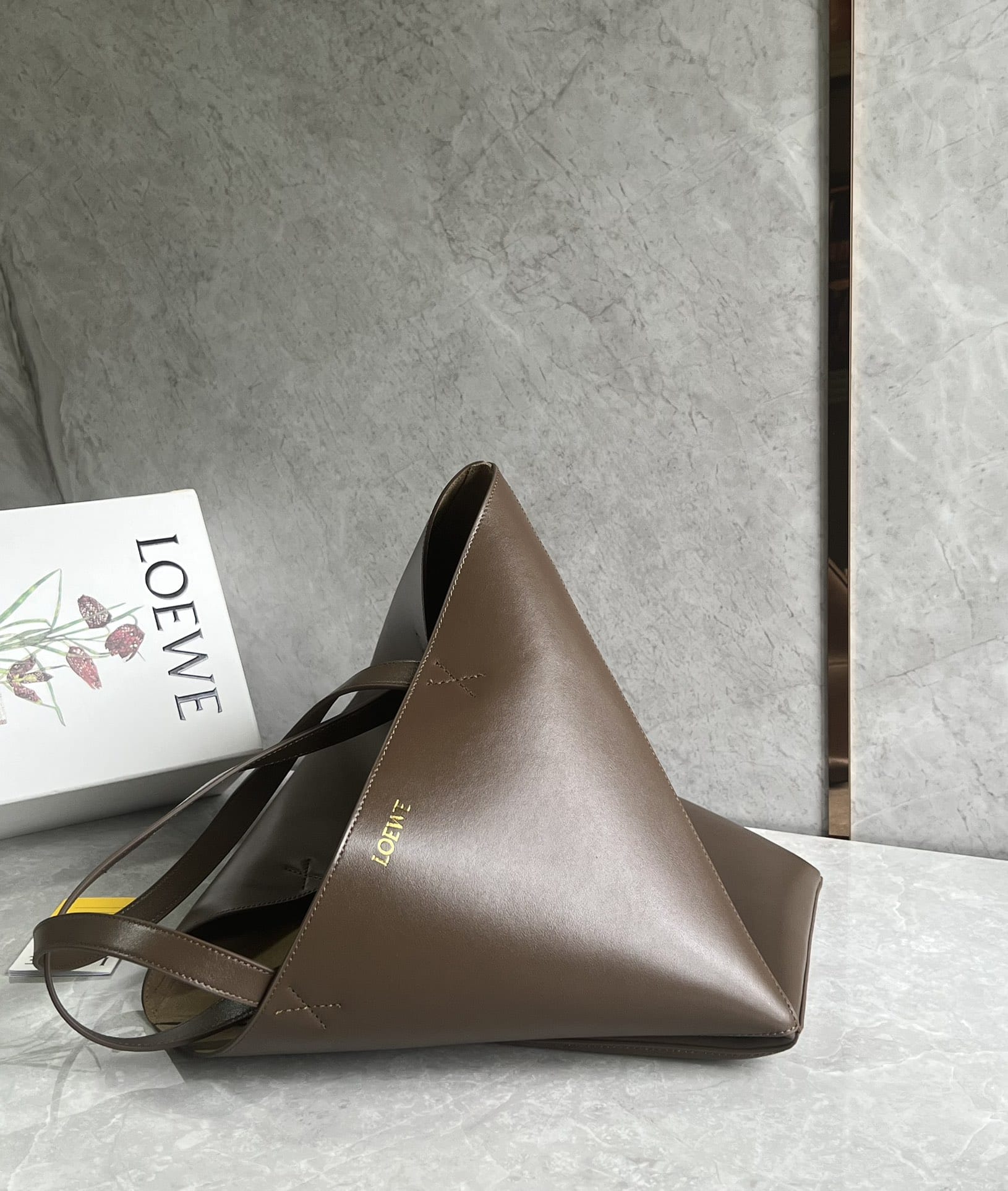 LOEWE XL Puzzle Fold Tote Bag In Calfskin - Umber