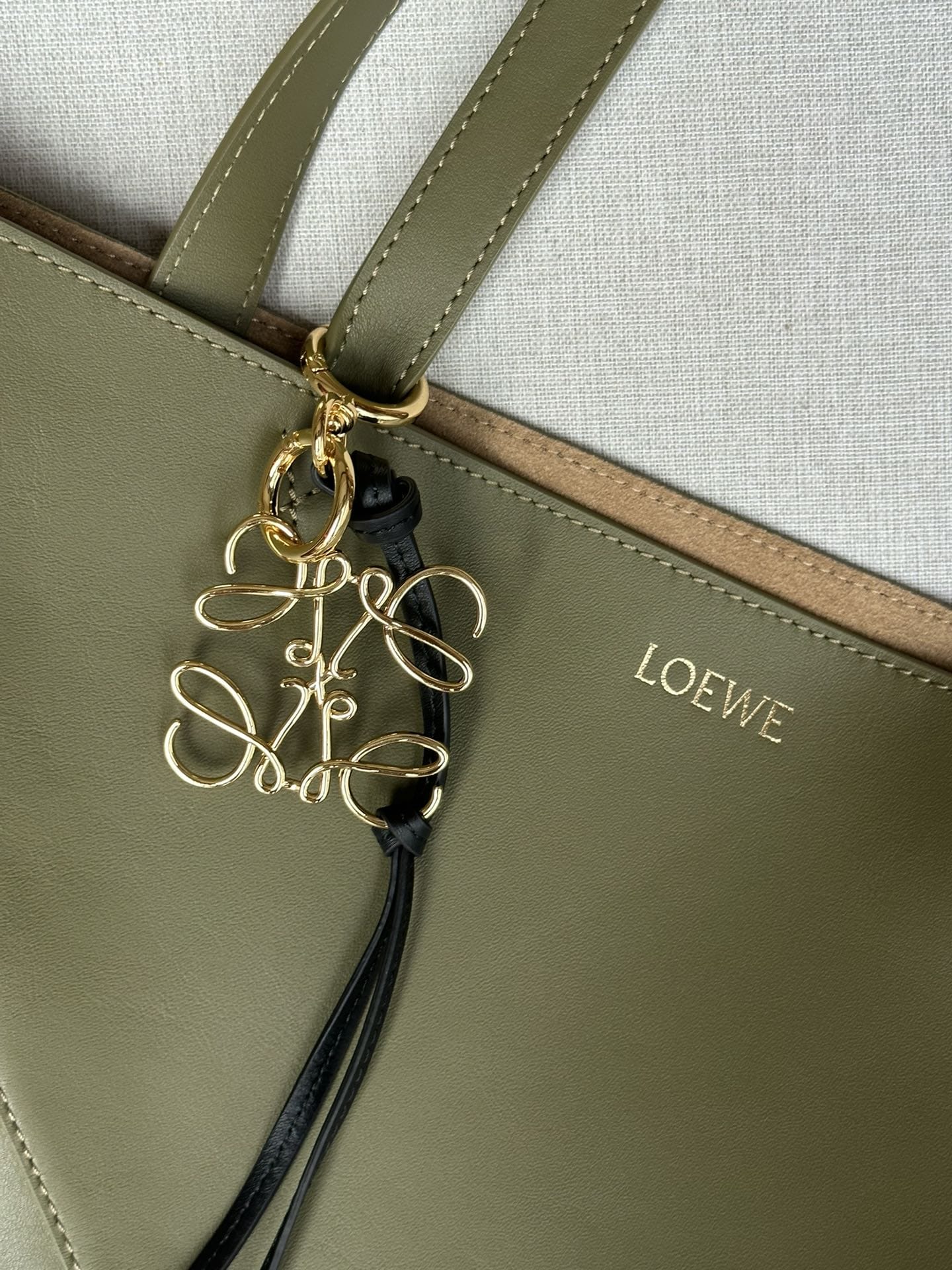 LOEWE XL Puzzle Fold Tote Bag In Calfskin - Olive