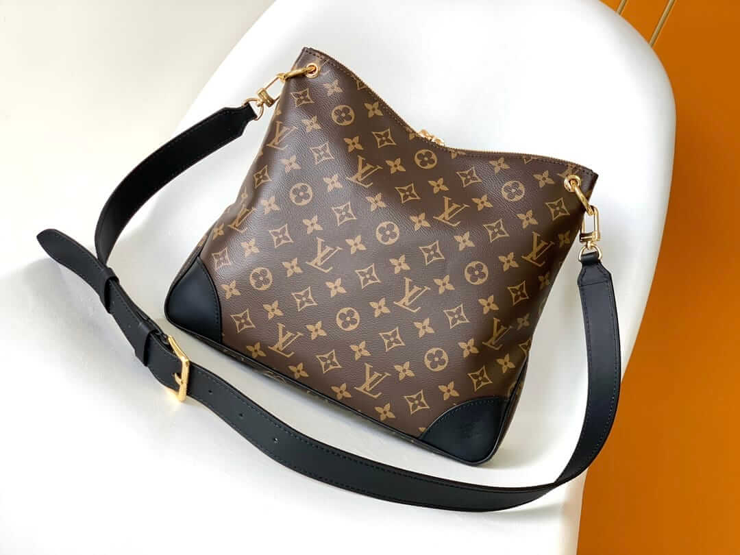 Louis Vuitton Odeon MM Shoulder Bag in Monogram Canvas