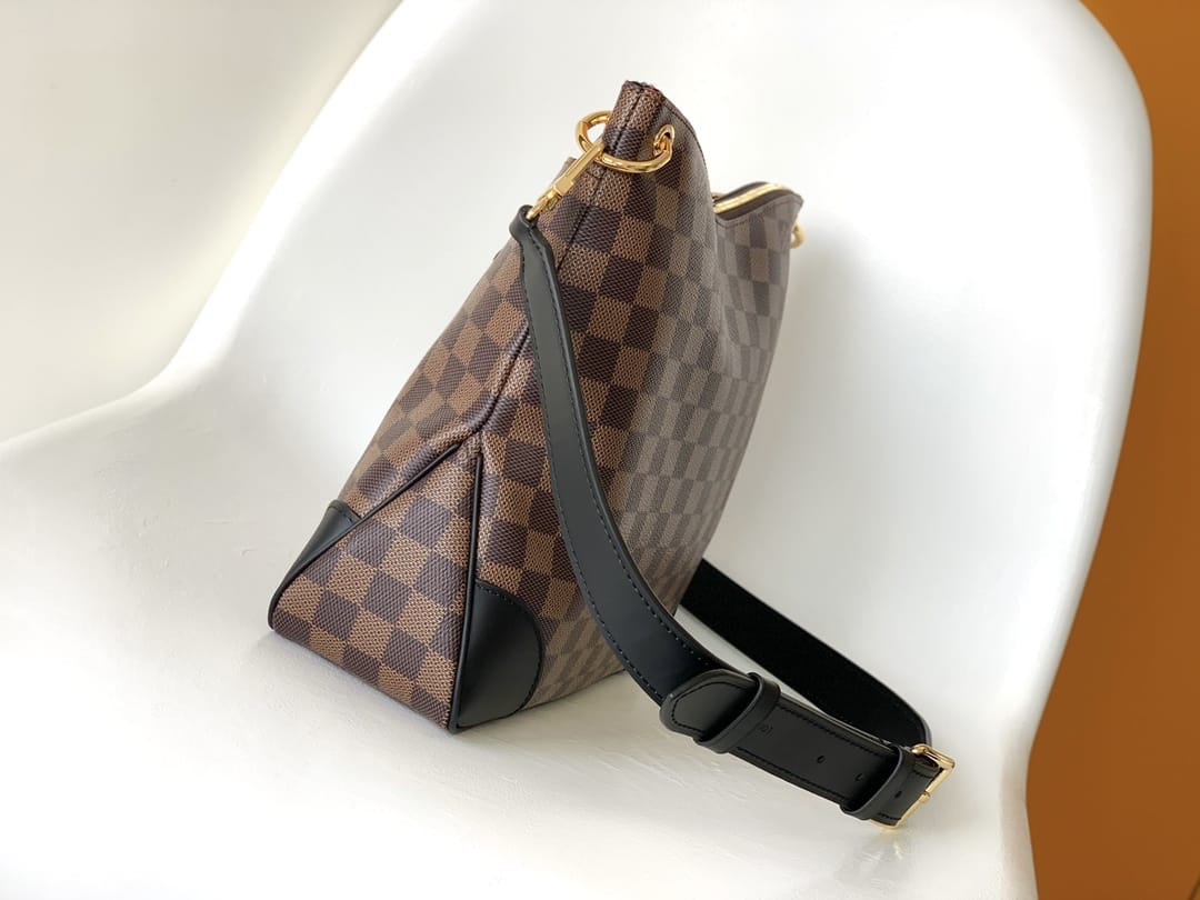 Louis Vuitton Odeon MM Shoulder Bag in Damier Canvas