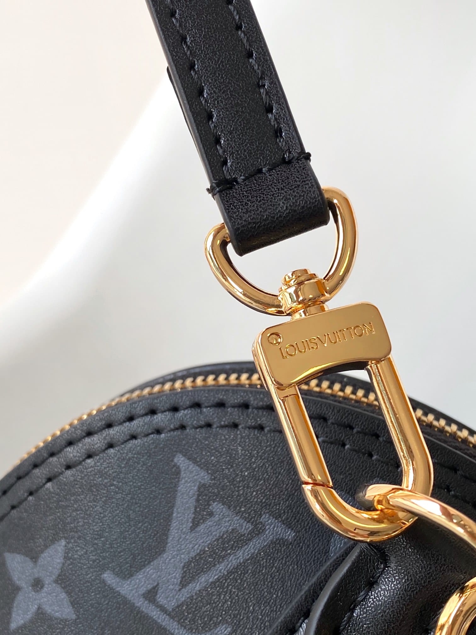 Louis Vuitton Alma BB Handbag in Smooth Calfskin - Black & Monogram